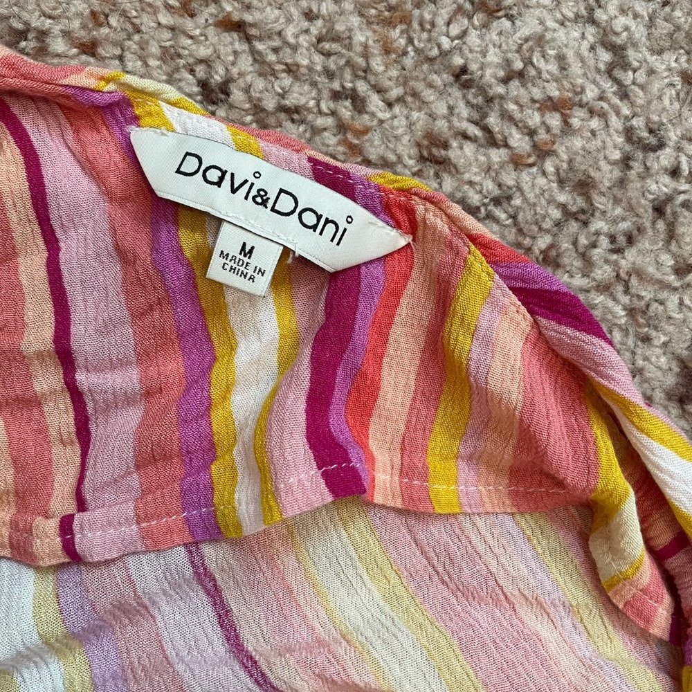 💐 3/ $15 Stripped Racerback Top - Picture 4 of 8